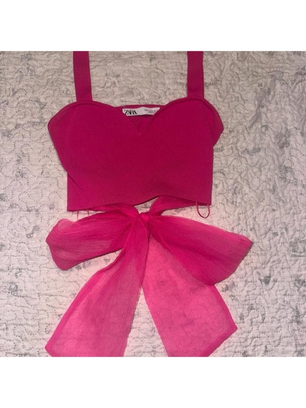 Zara pink crop top with bow detail in a S can fit XS